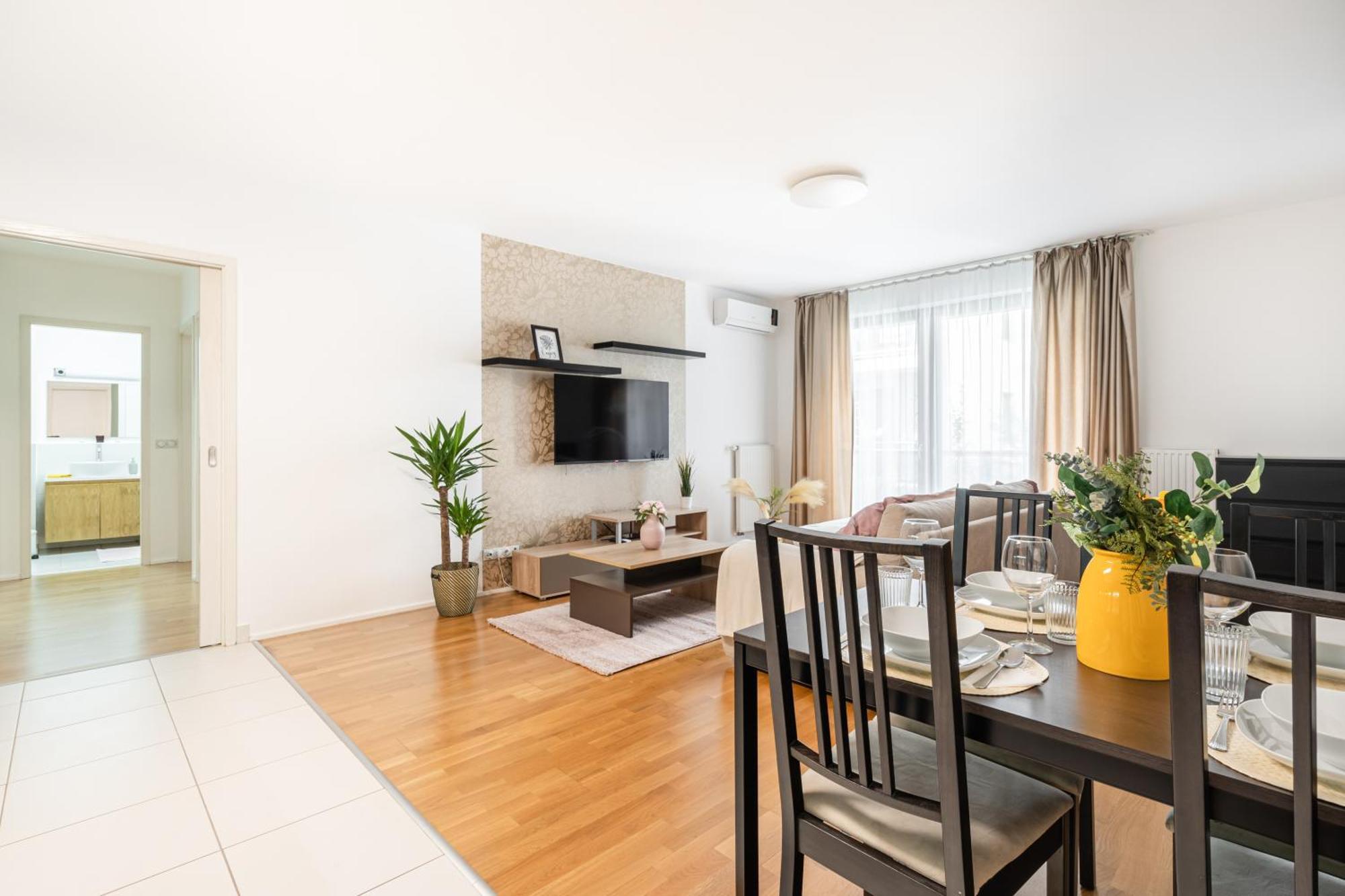 Home Of Serenity - 2 Bdr, Free Parking And Terrace Budapest Exterior photo
