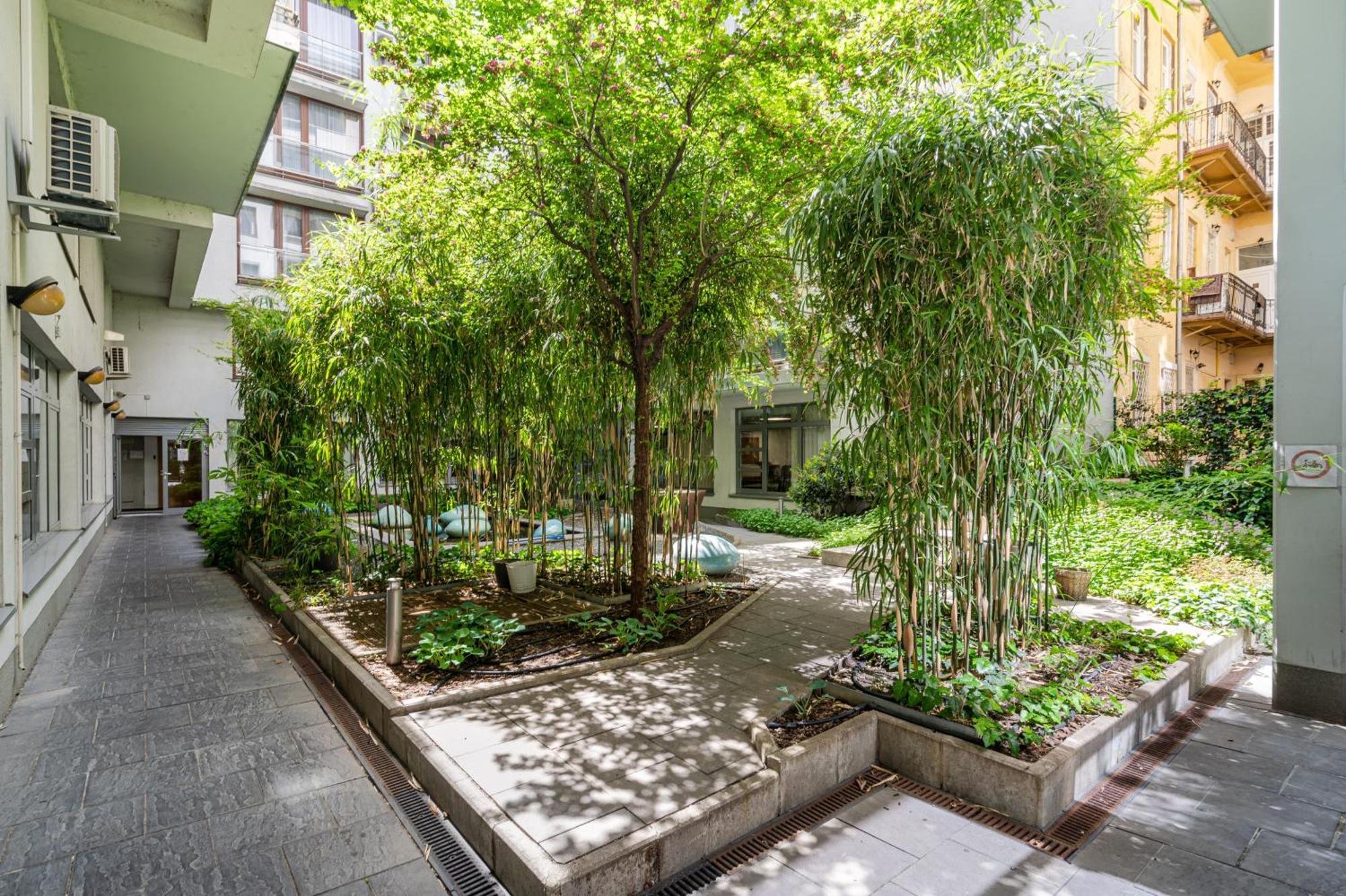 Home Of Serenity - 2 Bdr, Free Parking And Terrace Budapest Exterior photo
